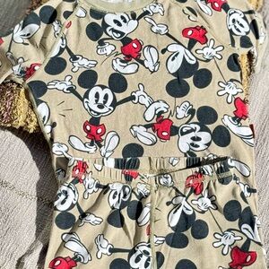 Set of 3 Disney sets of Pajamas – Size 10 – 100% Cotton